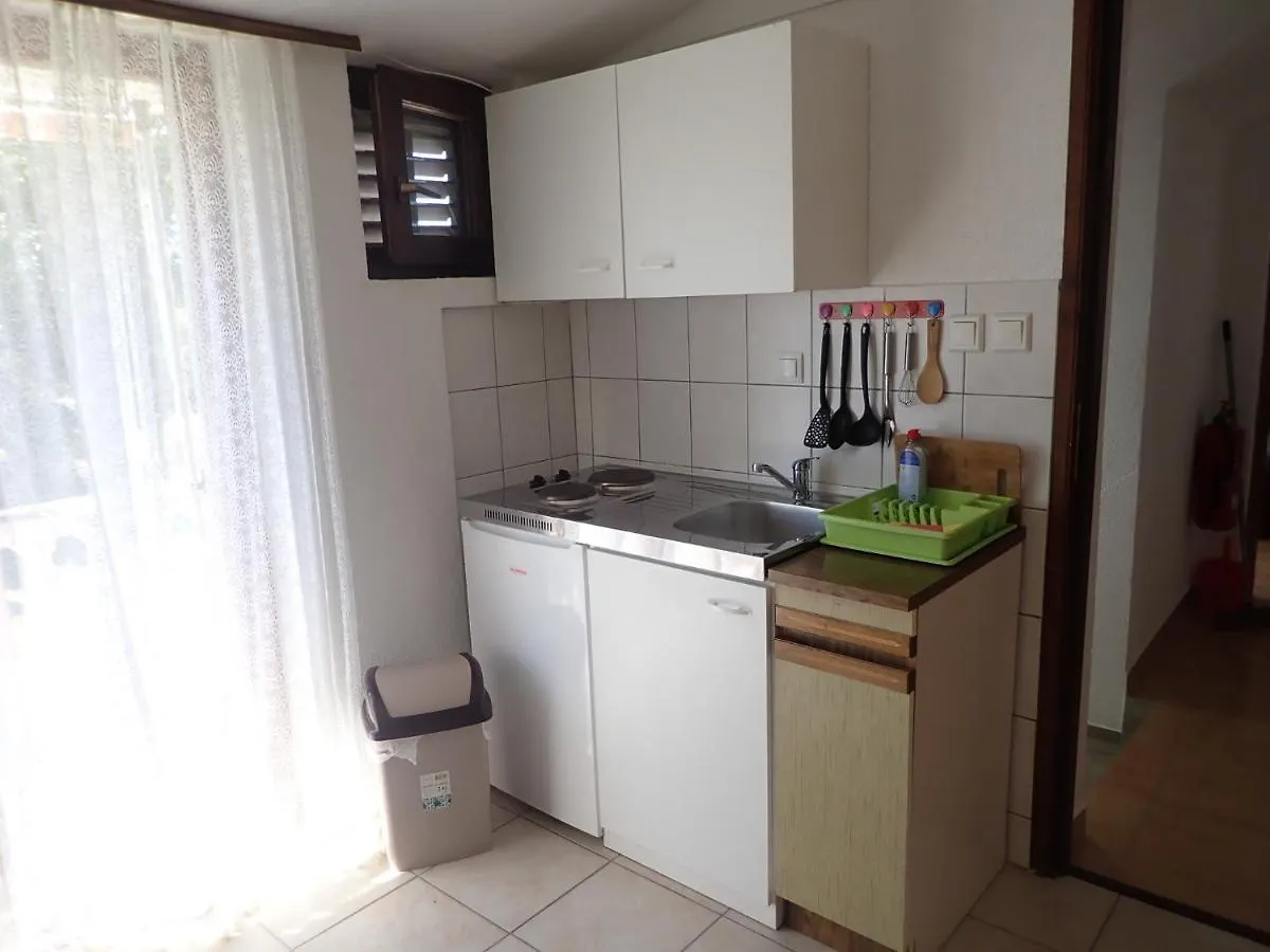 Apartments Falk Starigrad Paklenica 0*,