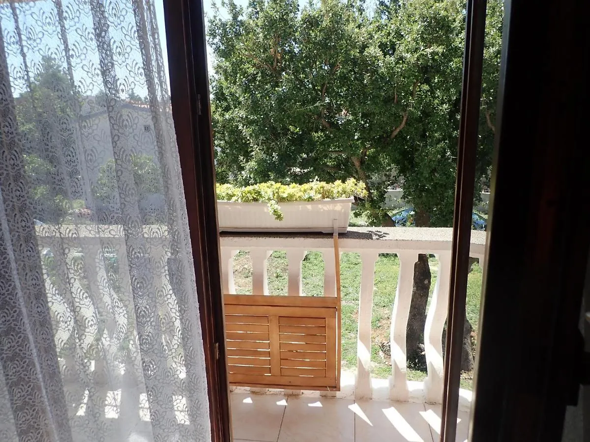 Apartments Falk Starigrad Paklenica Croatia