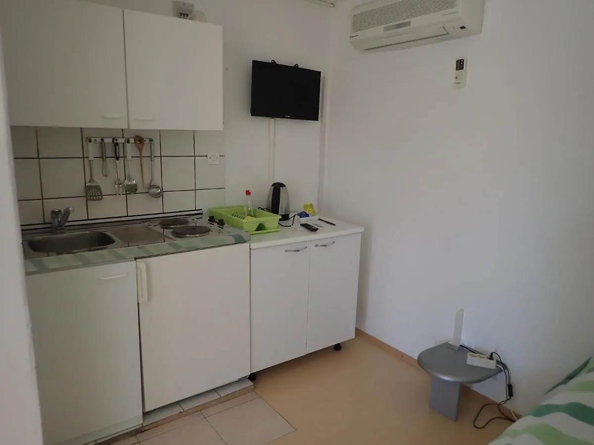 Apartments Falk Starigrad Paklenica Croatia