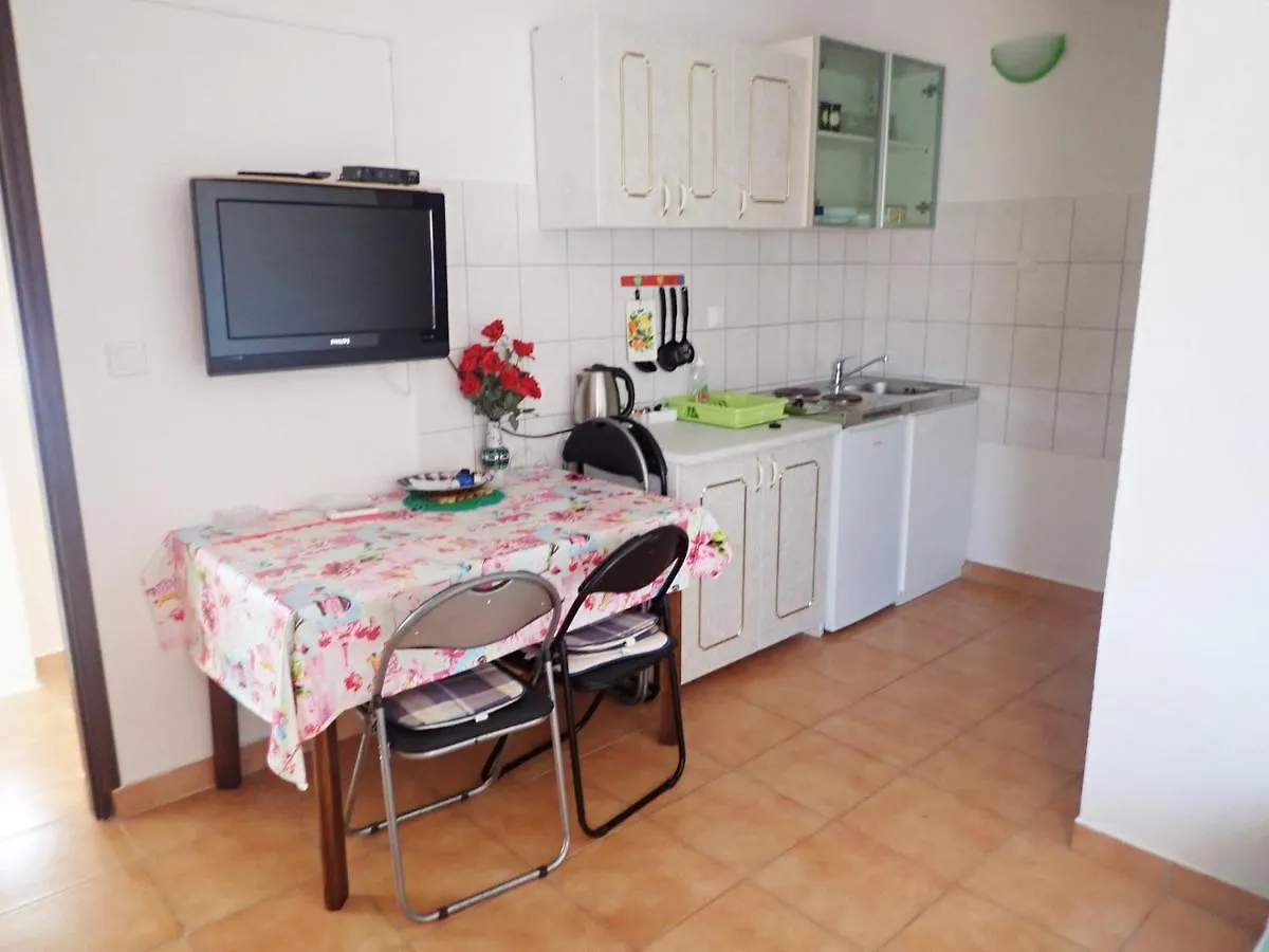 Apartments Falk Starigrad Paklenica