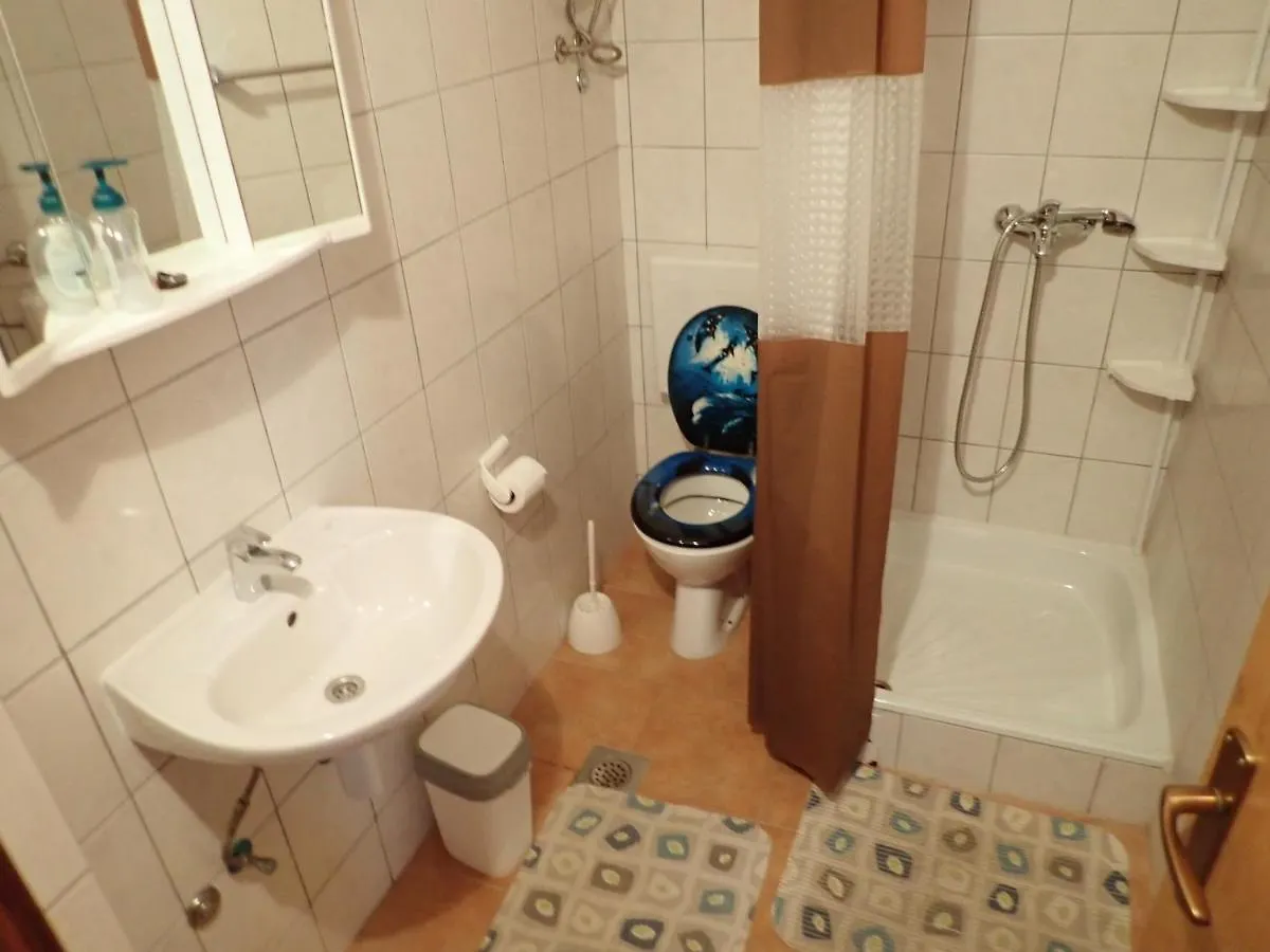 Apartments Falk Starigrad Paklenica