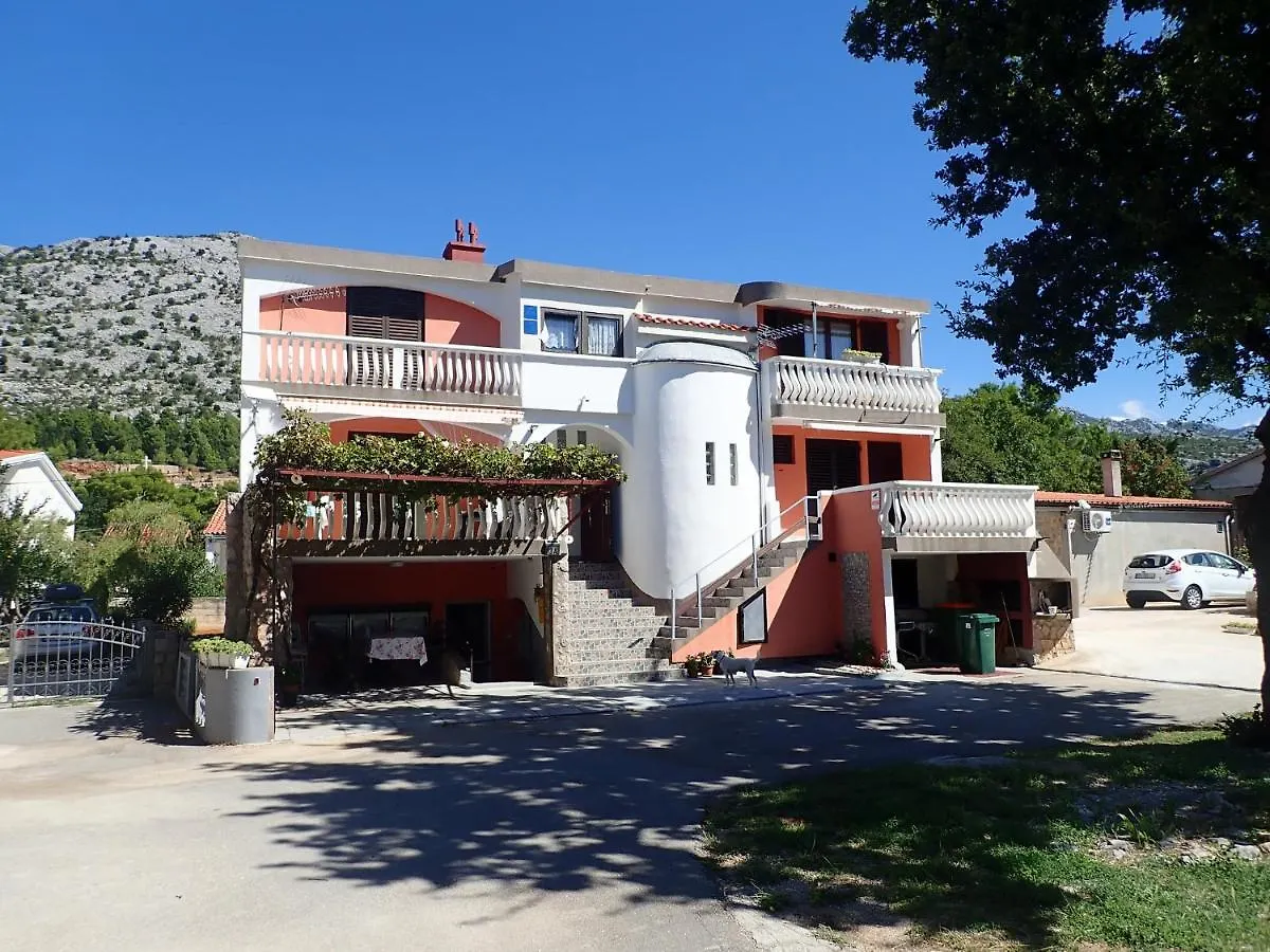 Apartments Falk Starigrad Paklenica